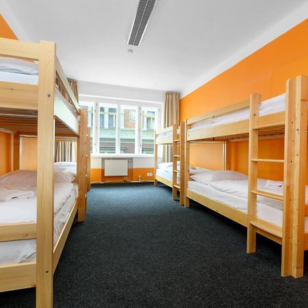 Benedikt City Center Hostel プラハ エクステリア 写真