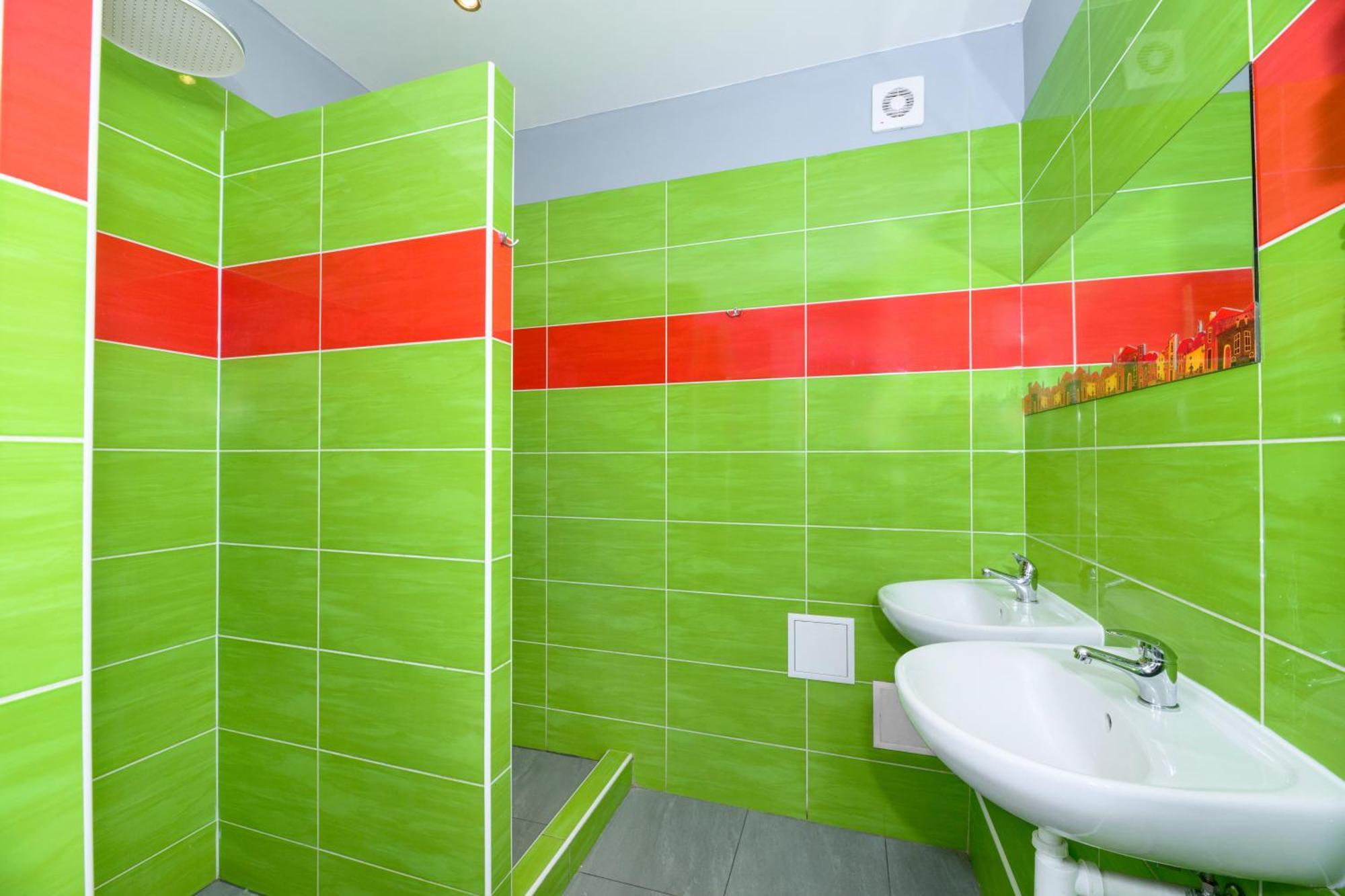 Benedikt City Center Hostel プラハ エクステリア 写真