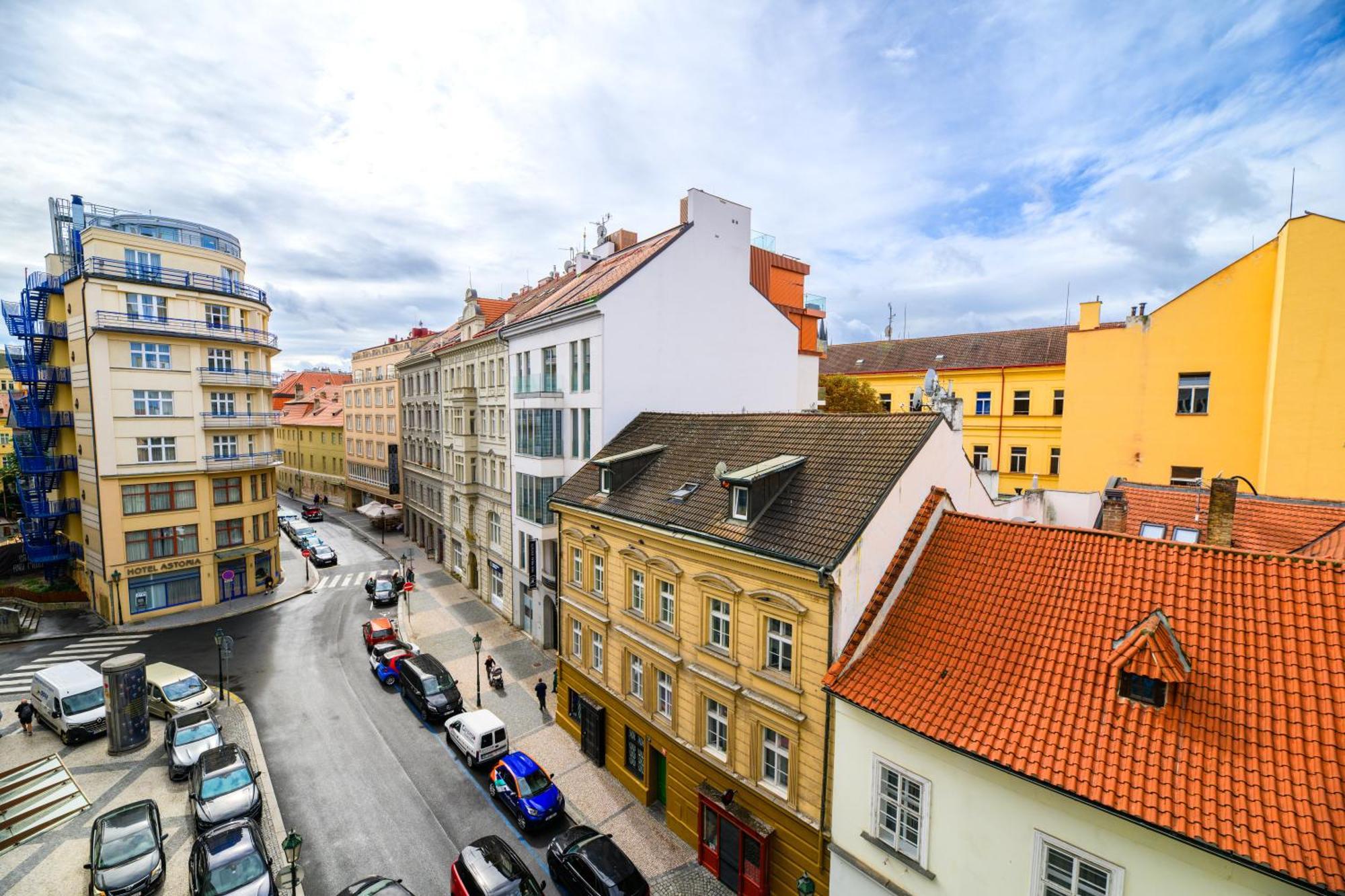 Benedikt City Center Hostel プラハ エクステリア 写真